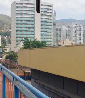 Centro Hotel | Flat com varanda, quarto de Morador Hotel 1112