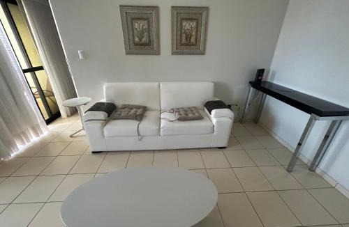 Plano Diretor Sul Apartment | Flat completo no centro.