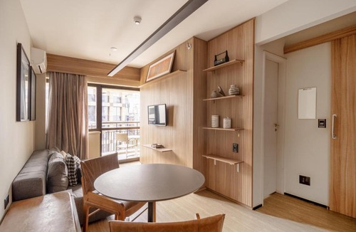 Itaim Bibi Apartment | Flat em Hotel no Itaim com piscina, academia e limpeza diária