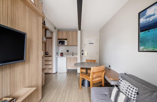 Itaim Bibi Apartment | Flat em Hotel no Itaim com piscina, academia e limpeza diária