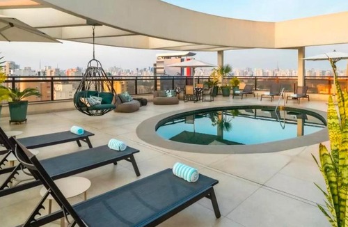 Itaim Bibi Apartment | Flat em Hotel no Itaim com piscina, academia e limpeza diária
