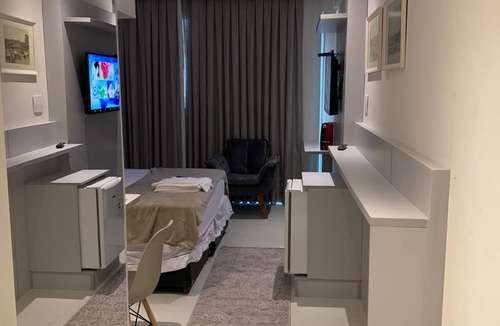 Parque Leopoldina Hotel | Flat Encantador com Piscina/Vista Exclusiva Para Av. Pelinca