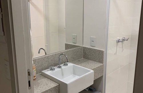 Parque Leopoldina Hotel | Flat Encantador com Piscina/Vista Exclusiva Para Av. Pelinca