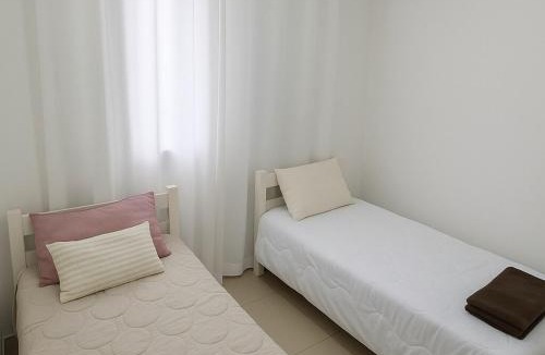Jardim Colonial Apartment | Flat Família 2 Quartos Granja Viana - Alto Padrão em Condomínio Fechado