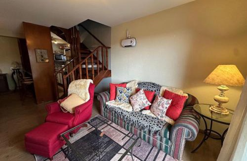 Alto do Capivari Apartment | Flat for 6 people at Home Green Home