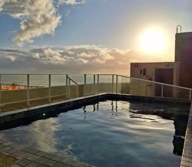 Cabedelo Apartment | Flat Golden Beach Home - Prédio de frente para o Mar