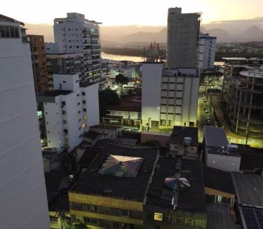 Centro Apartment | Flat no coração de Guarapari,150 metros da praia com vista encantadora