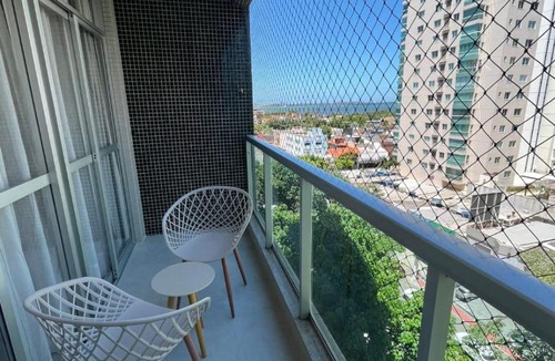 Triangulo das Bermudas Apartment | Flat Praia do Canto Collection View for family