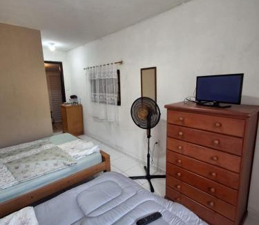 Miguel Pereira Apartment | Flat Serrano
