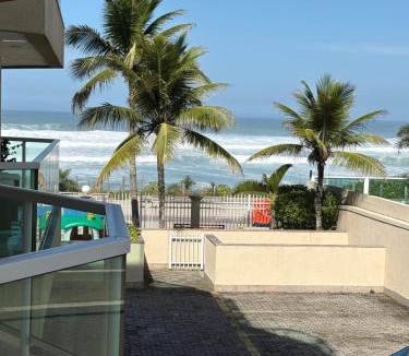 Recreio dos Bandeirantes Apartment | Flat127 Villa Del Sol - Vista Mar - Pé na Areia