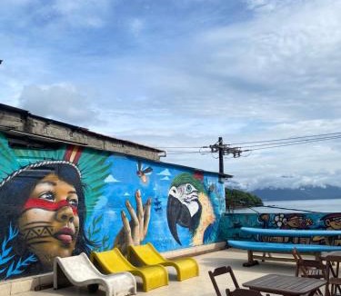 Vila do Abraao Hostel | Flor Da Ilha