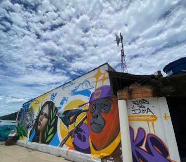 Vila do Abraao Hostel | Flor Da Ilha