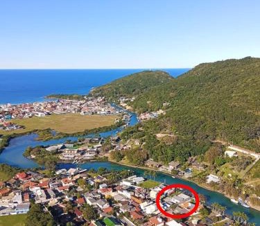 Barra da Lagoa Cabin | Floripa Glamping