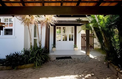 Portal da Ferradura House | Formidável Casa com Piscina em Cond.
