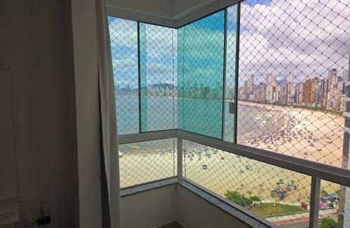 Pioneiros Apartment | Frente Mar com Piscina, Garagem e Vista Linda