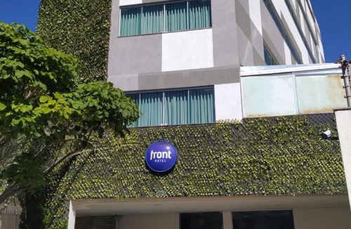 Padre Eustaquio Hotel | Front Hotel Expominas