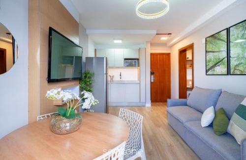 Centro Apartment | Fully equipped accommodations in a building with pool and gym in downtown Florianópolis - LINs