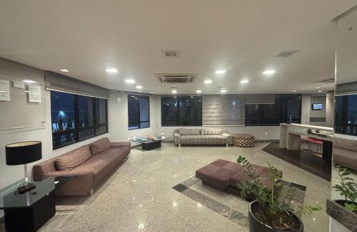 Centro Apartment | Fully equipped accommodations in a building with pool and gym in downtown Florianópolis - LINs