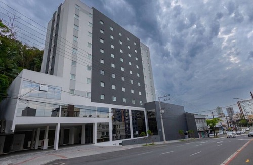 Centro Hotel | Functional Unit Ideal for Families & Groups Traveling | Pet-Friendly