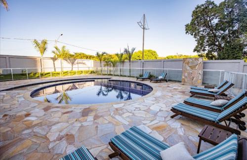 Barretos Apartment | Furnished Apartment, Pool and Garage