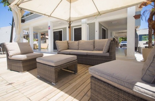 Ingleses do Rio Vermelho House | Gallery House 1
