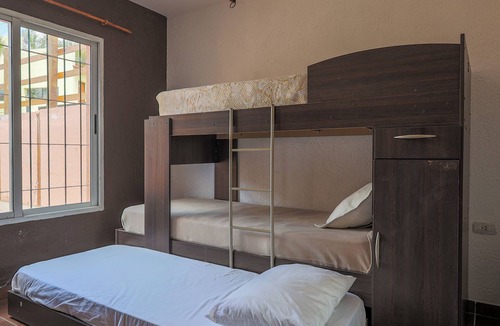 Comuna Estancia Vieja Cabin | GOLDEN CABINS