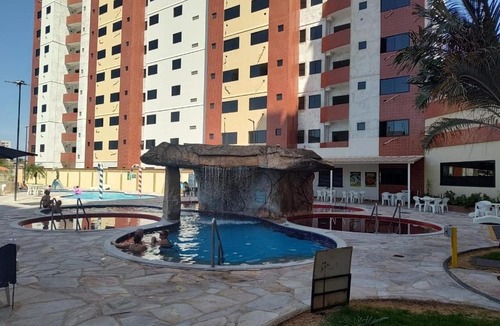 J Jeriquara Apartment | Golden Dolphin Supreme