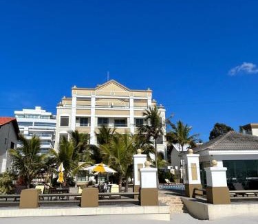 Ingleses Sul Apartment | Golfinhos Apart hotel - apto térreo na praia com café da manhã!