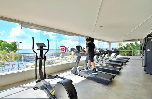 Smin Apartment | Gorgeous lakeside flat