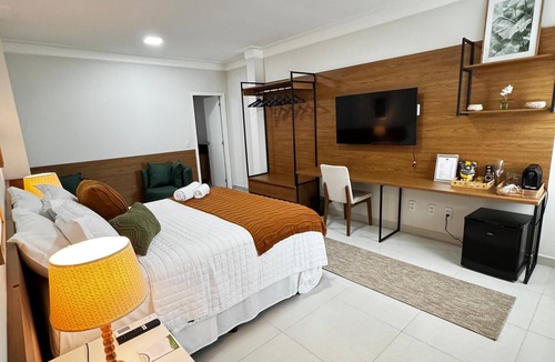 Val-de-Caes Hotel | Gran Amazon Av. Brasill