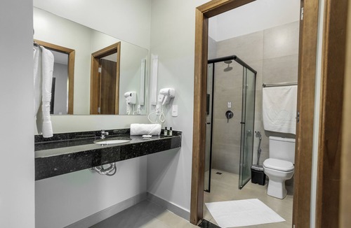 Santa Clara d'Oeste Hotel | Grandes Lagos Resorts e Parque Aquático