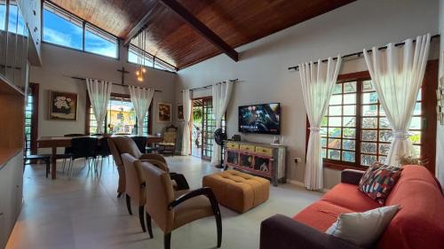 Maria Auxiliadora House | Gravata 4 Suítes CS 200m em Cond Lindo