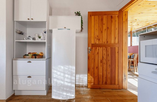 Rancho Queimado House | Green Garden - with Ground Fire in Rancho Queimado