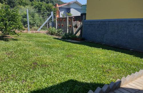 Tres Coroas House | Grey House, próximo a Gramado e ao Templo Budista