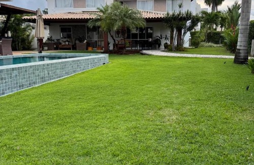 Guarajuba House | Guarajuba com 5 suítes, piscina e espaço gourmet