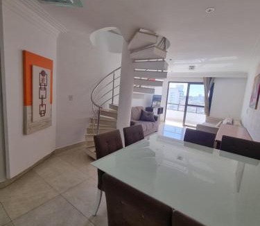 Praia do Morro Apartment | Guarapari Praia - Cobertura 6 quartos com piscina e churrasqueira