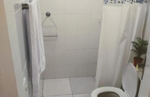 Manguinhos House | Habitación con baño y cocina compartidos- Porto da Barra