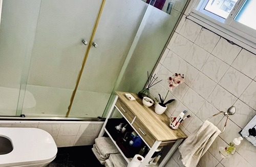 Avellaneda Apartment | Habitacion en Hogar Acogedor con Ubicación Privilegiada: ¡todo a tu Alcance!