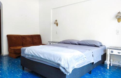 Historic Center House | Habitaciones con baño compartido en Departamento Mid Century Modern