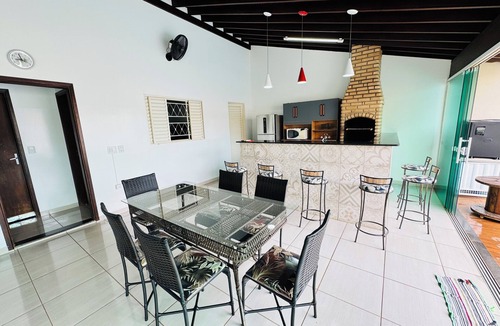 Olimpia House | Heated pool, air conditioning, Wi-Fi, near the park.