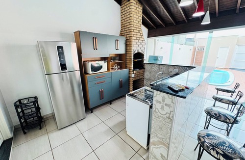 Olimpia House | Heated pool, air conditioning, Wi-Fi, near the park.