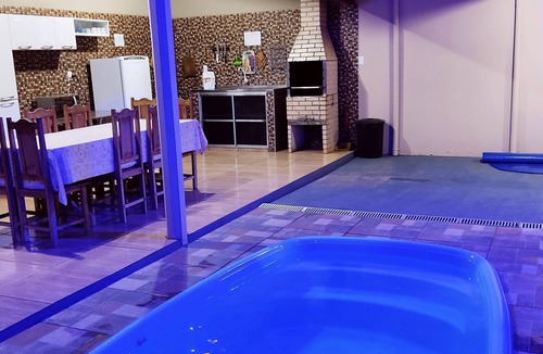 Olimpia House | Heated Pool, Billiards, Air Conditioning, NetFlix, WiFi. min from Park Thermas (v olp)