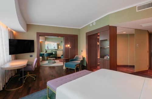 Moinhos de Vento Hotel | Hilton Porto Alegre
