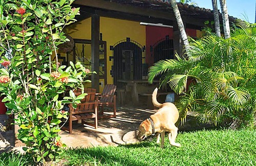 Barra do Jacuipe Ski Chalet | Homerez - Nice chalet 4 km away from the beach for 3 ppl. with shared pool