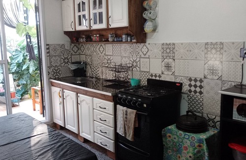 Lomas de Zamora House | Hospedaje en casa familiar, un lugar tranquilo para pasar tus días.
