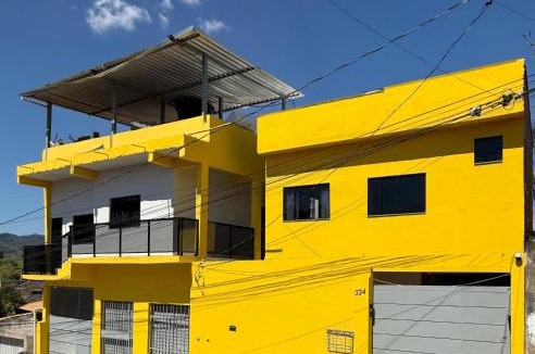 Brumadinho House | Hostel Amarelinho