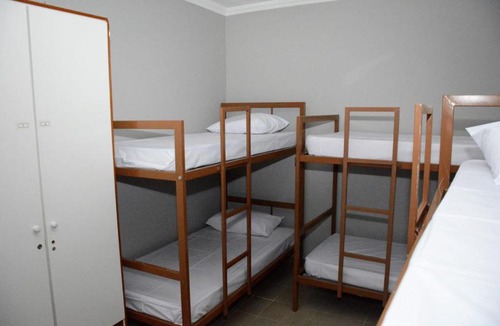 Jardim Camburi Bed & Breakfast | Hostel Diniz