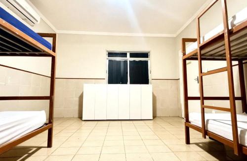 Jardim Camburi Hostel | Hostel Diniz