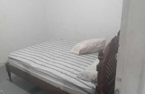 Nazareth Other | Hostel Leonardo Quarto com cama de casal