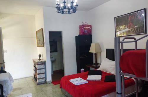Vicente Lopez House | hostel olivos